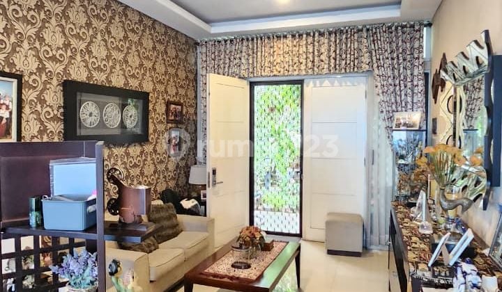 Ada Kolam Renangnya Rumah Dijual di Metland Menteng