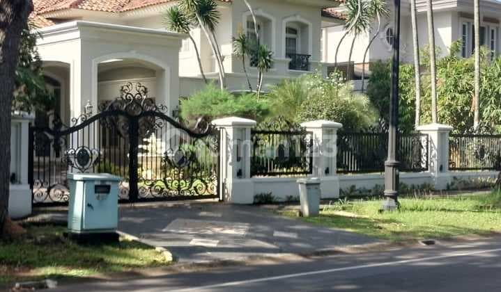 Rumah Exclusive Lippo Karawaci Sebrang Sph