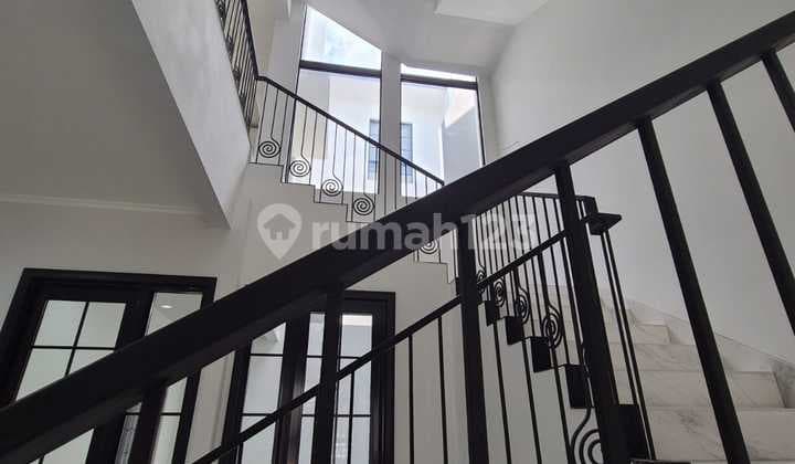 Rumah Winona Alam Sutera Disewa 3 Lantai