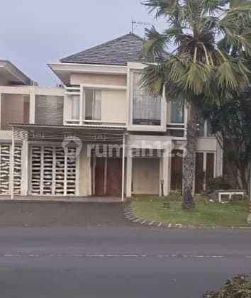 Palm Beach Pakuwon City Main Road Rumah2 Lantai Semi Furnish