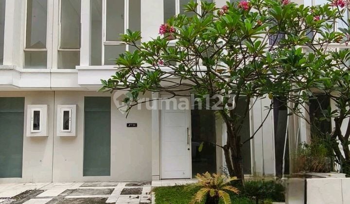 Rumah 2 Lantai Unfurnish Siap Huni Bebas Banjir Grand Pakuwon