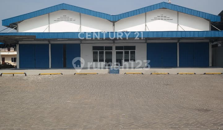 Good Warehouse & Office Location Near 300mtr West Cakung Toll Gate