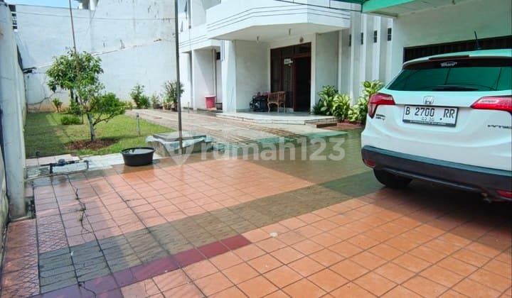 Turun Harga Jual Cepat Nego Rumah Nyaman Asri Strategis Jl Mangga Jakarta Barat