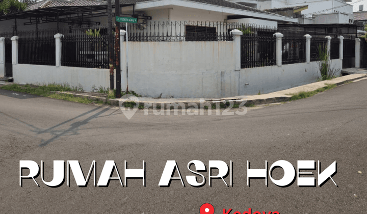 Affordable Corner House in Taman Kedoya Residential Area, West Jakarta