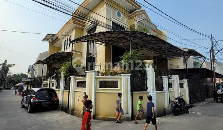 Jual Cepat Nego Rumah 2 Lantai Green Ville Jakarta Barat