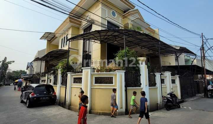 Jual Cepat Nego Rumah 2 Lantai Green Ville Jakarta Barat