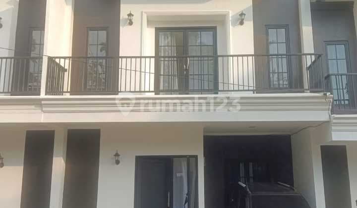 Jual Cepat Rumah American Classic 2 Lantai di Tajur Halang Bogor
