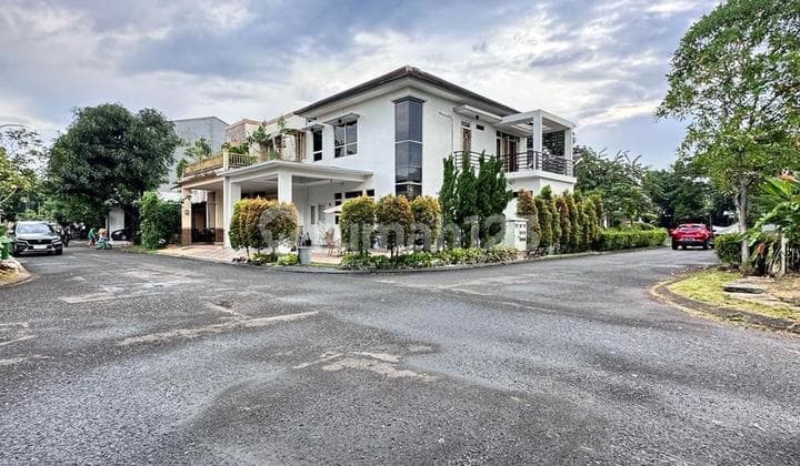 Rumah Hook Free Furnish Bebas Banjir di Green Park Jatiwarna.