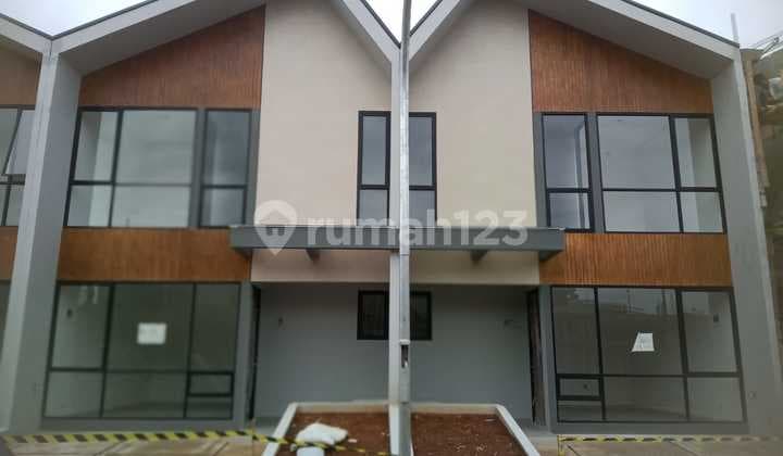 Jual dan Over Kredit Rumah 2 Lantai Siap Huni di Tangerang
