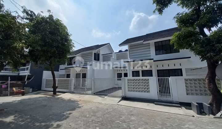Rumah 2 Lantai di Kota Harapan Indah Bekasi, SHM