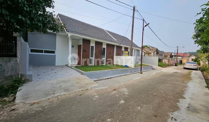 Rumah Sejuk di Kota Mandiri dekat ke Pintu Toll