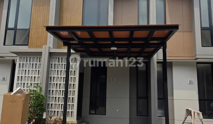 Disewakan Rumah Summarecon Crown Gading Siap Huni Nego
