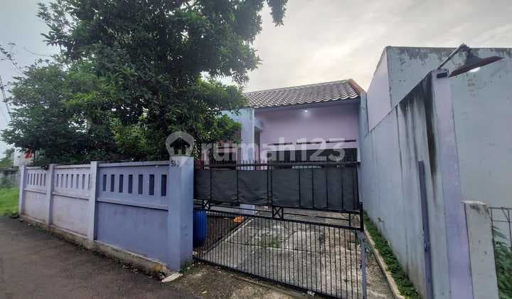 Dijual Rumah Tanah Luas Semi Furnish di Cilodong Depok