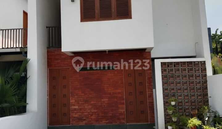 Best Price!!! Rumah Hook Montana Cipageran Living Bandung