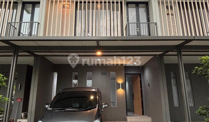 Immediate Rent: Strategic 4-Bedroom House at Zliving Grand Wisata