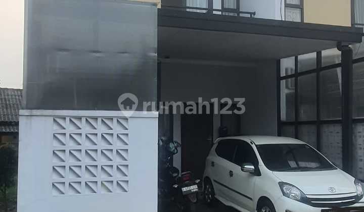 Dijual Rumah Siap Huni 2 Lantai Semi Furnish Di Ciputat Tangerang