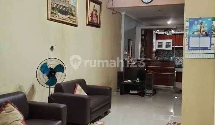 Quick Sale of Strategic Ready-to-Live House in Titian Asri, Bekasi City