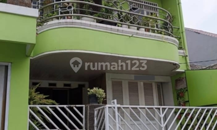 Jual Cepat Rumah Strategis 2 Lantai Di Bekasi Timur
