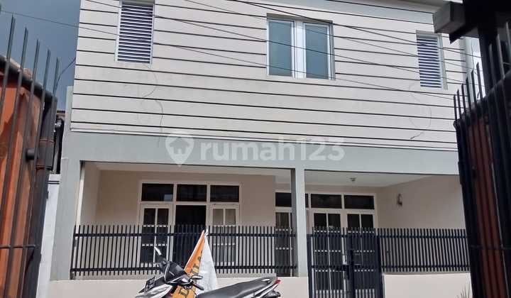 Dijual Cepat Rumah 2 Lantai Di Sarijadi Kota Bandung