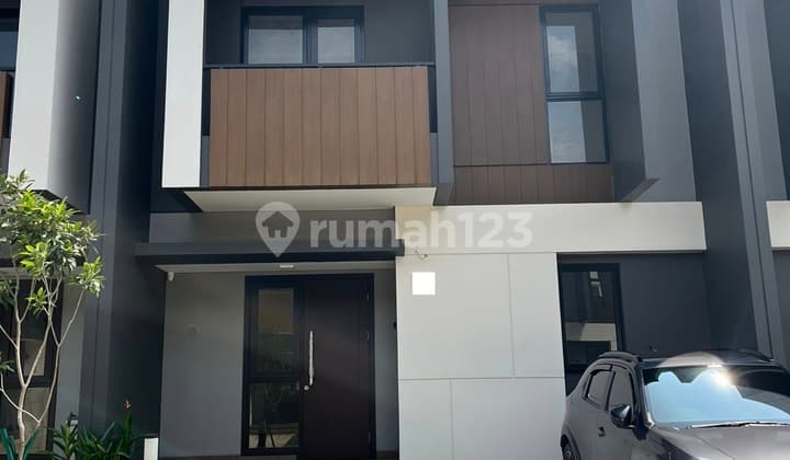 Dijual Cepat Rumah Lebar 7 Di Regia Summarecon Crown Gading