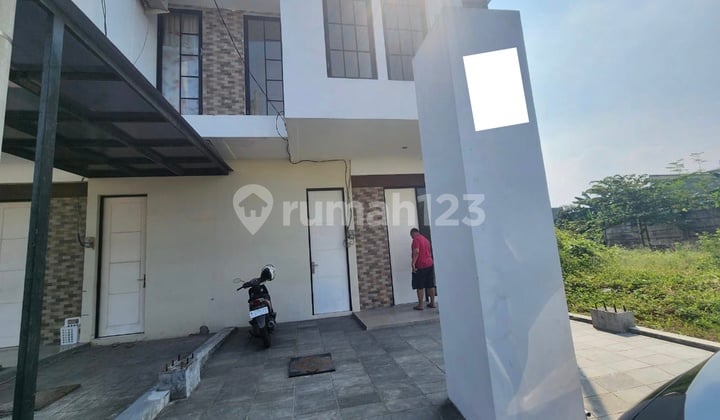 Miliki Segera Rumah Modern Minimalis Di New Green Hill Surabaya