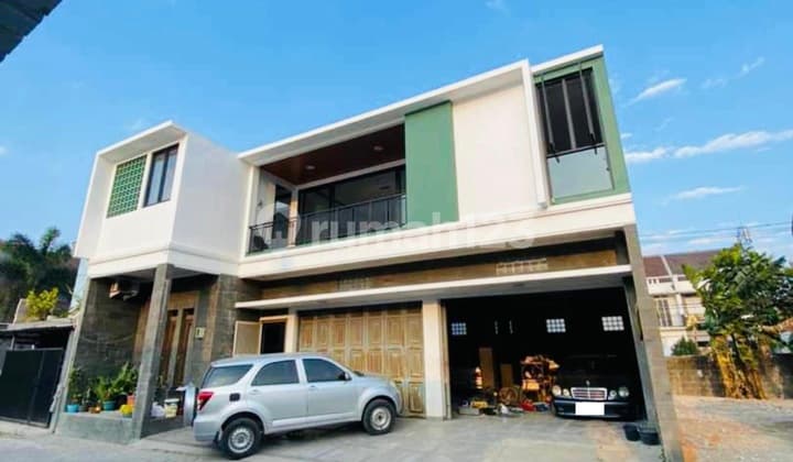 Jual Rumah Strategis 2 Lantai Modern Di Cibaduyut Bandung