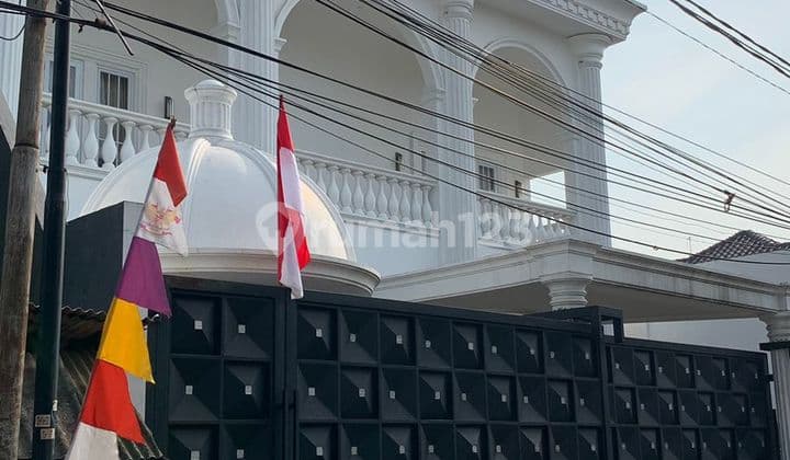 Dijual Rumah Mewah Di Jakarta Barat 2 Lantai Siap Huni