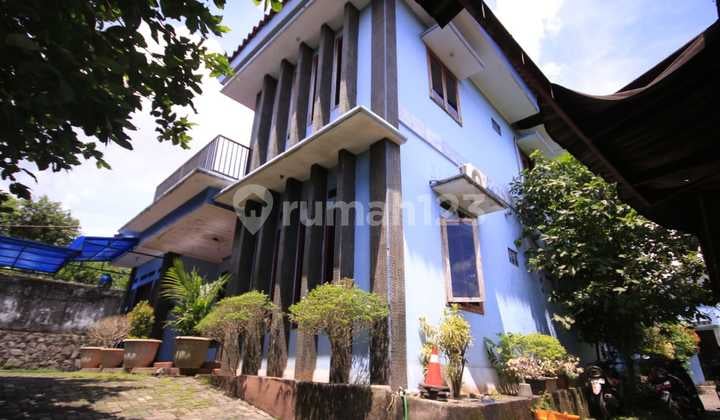 Djual Rumah Bagus SHM dengan Privat Pool di di Pancoran Mas Depok
