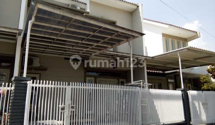 Dijual Rumah 2 Lantai 4+1 Kamar Tidur di Kenjeran Surabaya