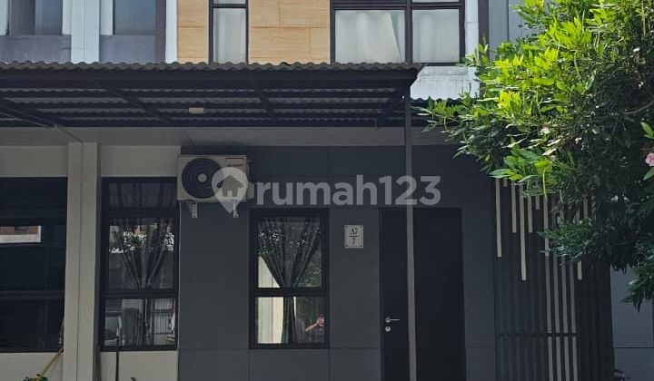 Dijual Rumah 2 Lantai Di Castila Bsd