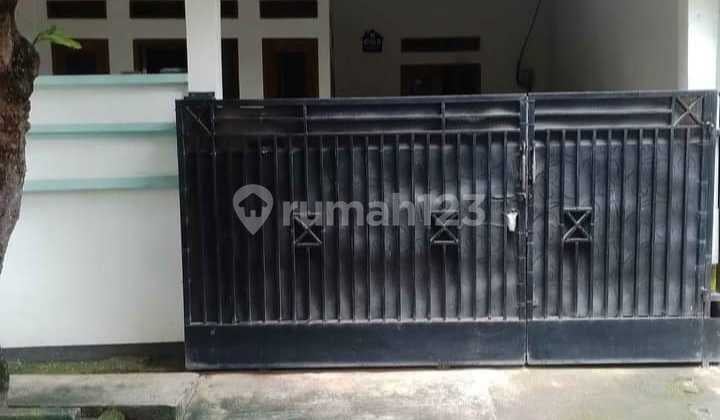 Dijual Rumah Bagus SHM 1,5 Lantai 3 Kamar Tidur di Cikarang Barat