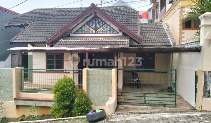 Di Jual Rumah 1 Lantai 3 Kamar Tidur Tanah Luas 273 Butuh Minim Renovasi di Srondol Semarang