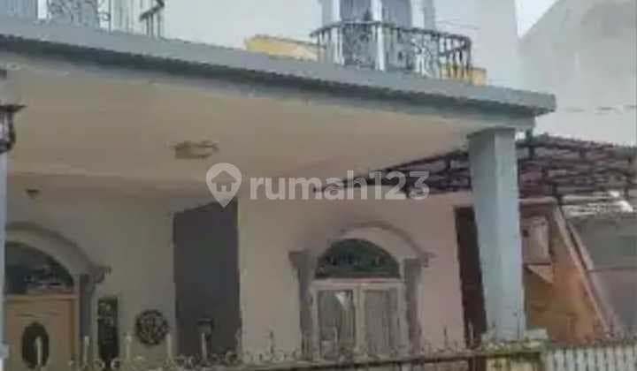 Di Sewakan Rumah 2 Lantai 3+1 Kamar Tidur Lokasi Strategis di Pancoran Jakarta Selatan