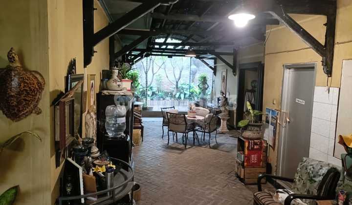 Dijual Rumah Kerja Lokasi Strategis di Jalan Raya Utama Ijen Mojokerto