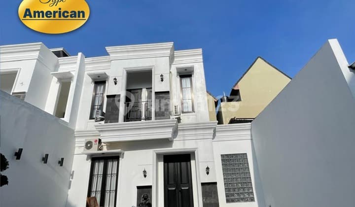 Rumah, 2 Lantai, SHM, di Pati