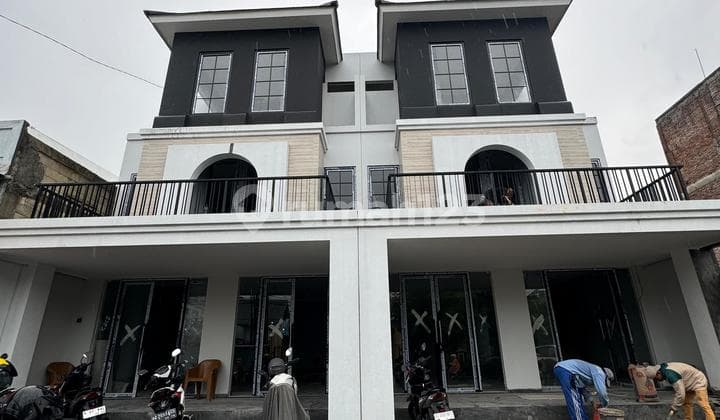 Rumah Mewah 3 Lantai Di Majapahit Lokasi Strategis