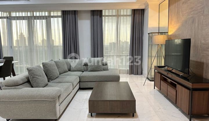 For Rent – Apartemen Botanica Tower 3, 195 m², View Senayan, 2 Private Lift