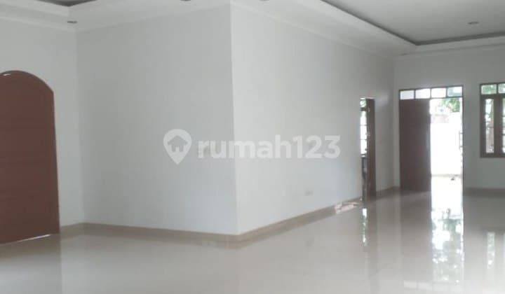 Rumah Cocok Untuk Cafe Atau Resto Di Cempaka Putih