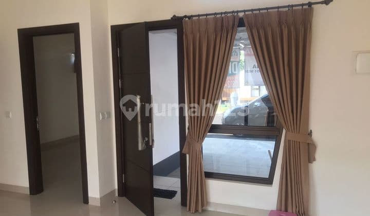 Di Sewakan Rumah Baru Di Podomoro Park Buah Batu Semi Furnish