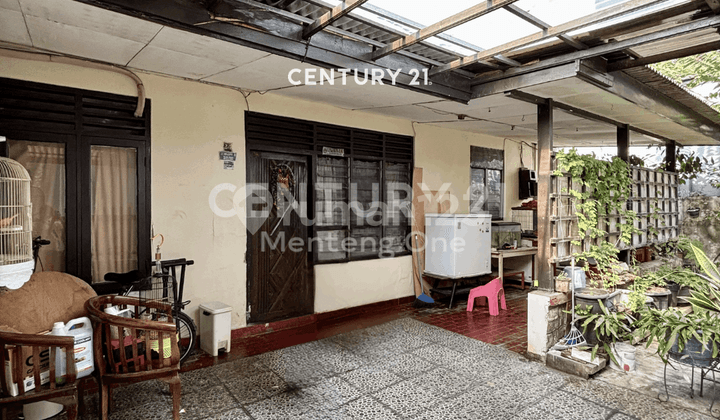 Rumah Lama Terawat Cocok untuk Kost di Menteng