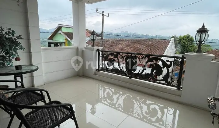 Dijual Villa Ciwidey - Halaman Luas