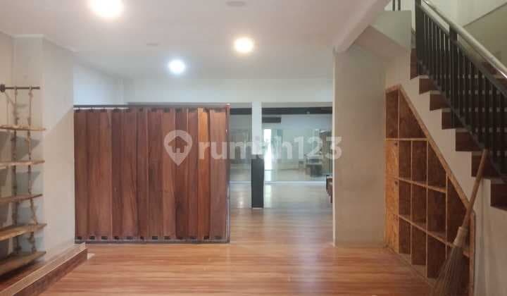 Disewakan Ruko 2 Lantai - Mekar Wangi