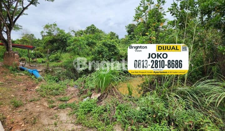 Land between Jalan Projakal and Jalan Perum Karang Joang.