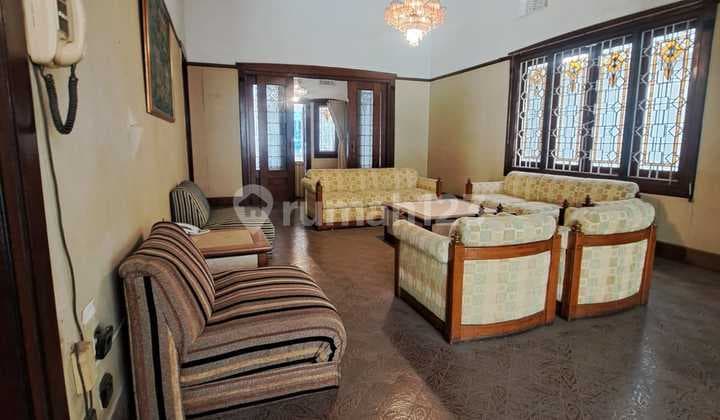 For Rent: Dutch Era House, Heritage Type C Built in 1923 in Dago Wing, Charming and Comfortable Residence, Strategic Location.