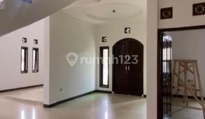 Dijual Cepat Rumah di Komplek Taman Mutiara Cimahi Posisi Hook Hunian Nyaman dan Lokasi Strategis