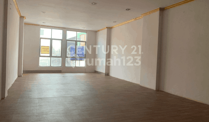 Ruko Strategis Jalan Utama / Lebar dan Ramai Pembeli Harga Murah