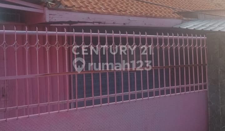 Rumah Tua Di Daerah Grogol Letaknya Strategis Utk Usaha Kos