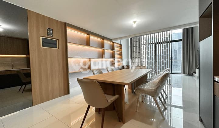 Skyloft SoHo Ciputra World 2 lantai Dekat Pintu Toll Satellite