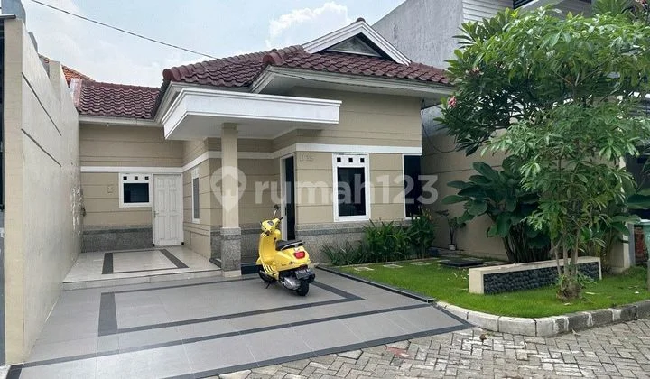 For Sale 1.5-Story House in Unimas Waru Housing, Sidoarjo For Sale 1.5-Story House in Unimas Waru Housing, Sidoarjo