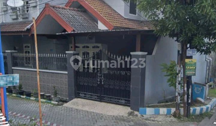Dijual Rumah Hook 2 Lantai Griya Kebraon Barat